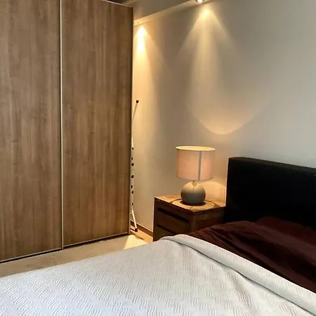 Spacious Apartment, Canal Area, Center Apartmán *